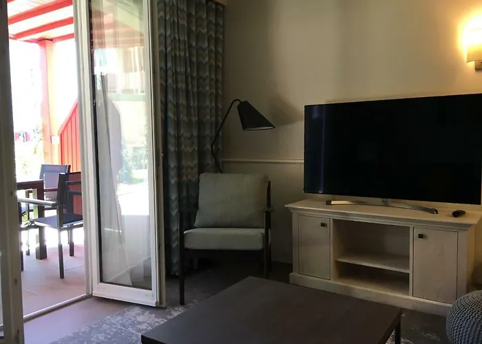 Cyrille Et Presqu'ile De La Touques *