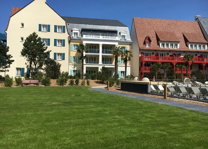 Cyrille Et Presqu'ile De La Touques *