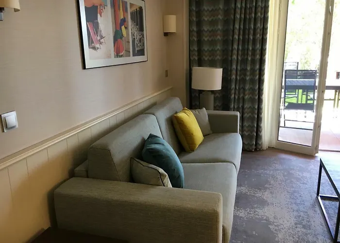 Cyrille Et Presqu'ile De La Touques *