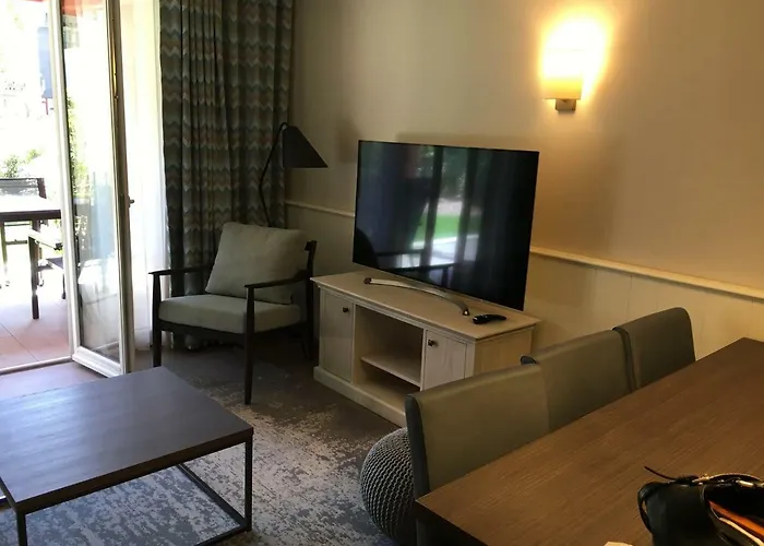 Cyrille Et Presqu'ile De La Touques Deauville